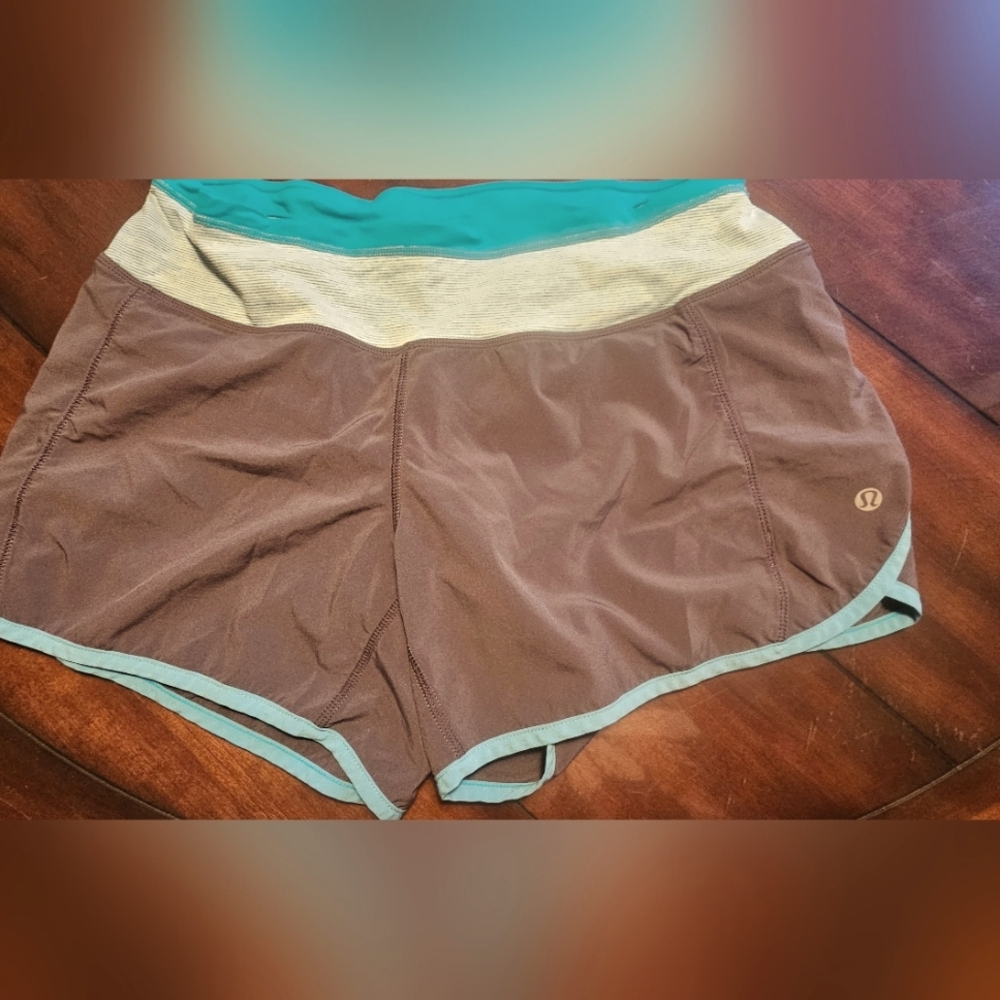 lululemon athletica Women's Athletic Shorts - Gray and Teal Size 6